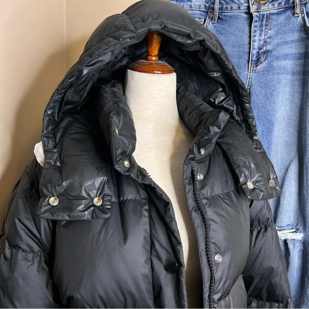COACH Short Down Puffer Coat Size Large